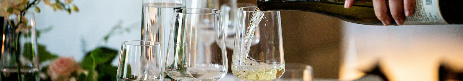 Buy Italian white wines online in Switzerland